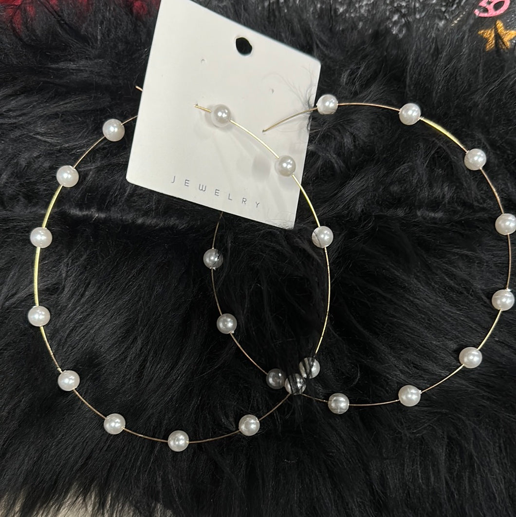 Oversized Pearl hoops